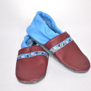 Gr. 36/37 Dunkelrot/Türkis mit Federn Band