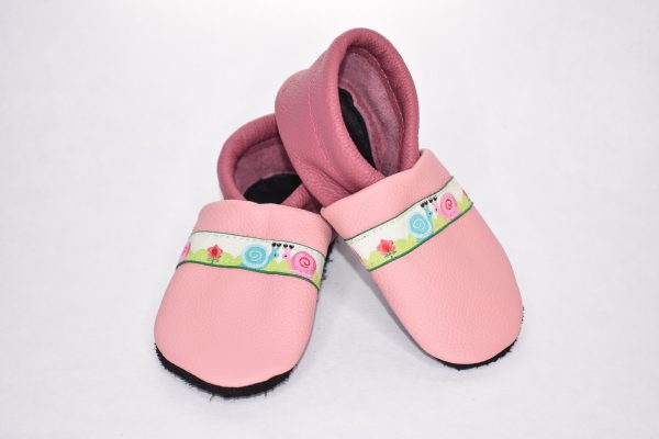 Gr. 24/25 Rosa/Beere mit Schnecken Band