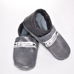 Gr. 26/27 Grau glänzend/Schwarz mit Katzen Band UNIKAT