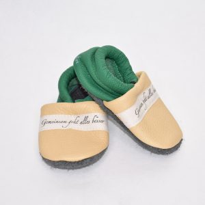 Gr. 18/19 Beige/Grün mit "Gemeinsam geht alles besser" Band