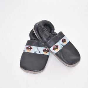 Gr. 20/21 Schwarz mit Piraten Band