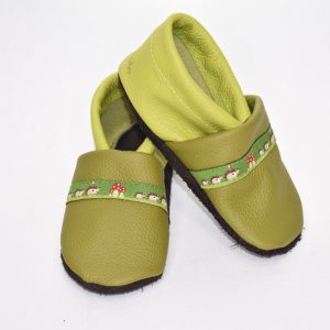 Gr. 23/24 Olivegrün/Apfelgrün mit Igel Pilze Band