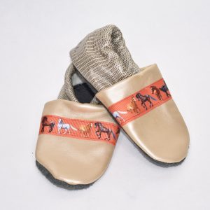 Gr. 24/25 Gold/Beiges Musterleder mit Pferde Band UNIKAT