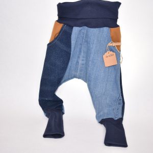 Gr. 62/68 Jeans/Pumphose mit beigen Tasche