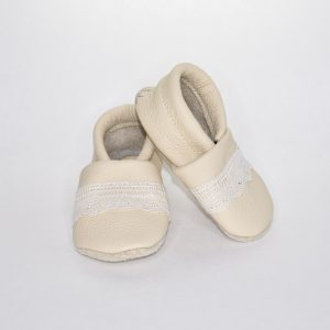 Gr. 18 19 Beige mit Spitzen Band UNIKAT